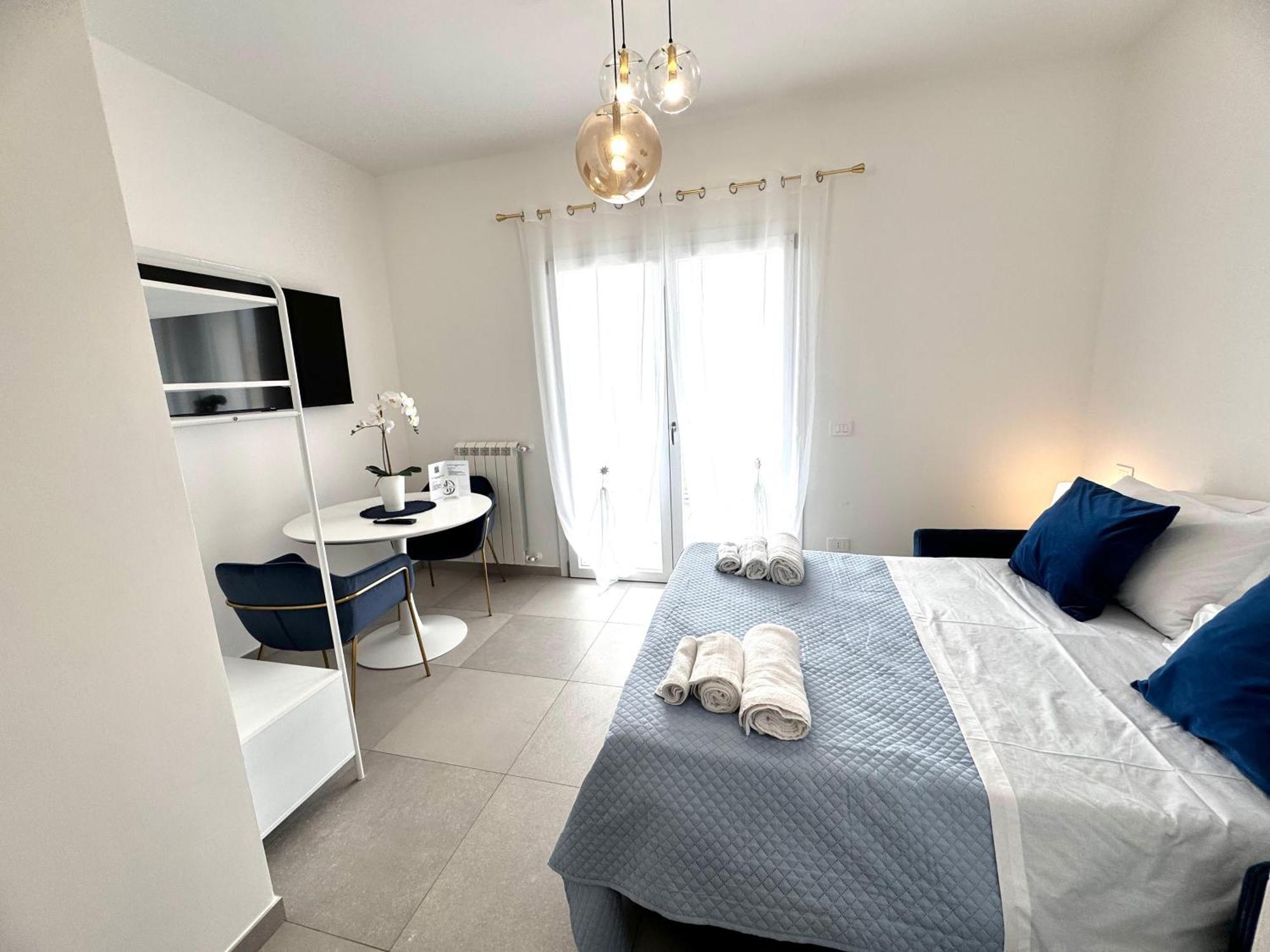 Suites Dreams Fiumicino Mare Bagian luar foto